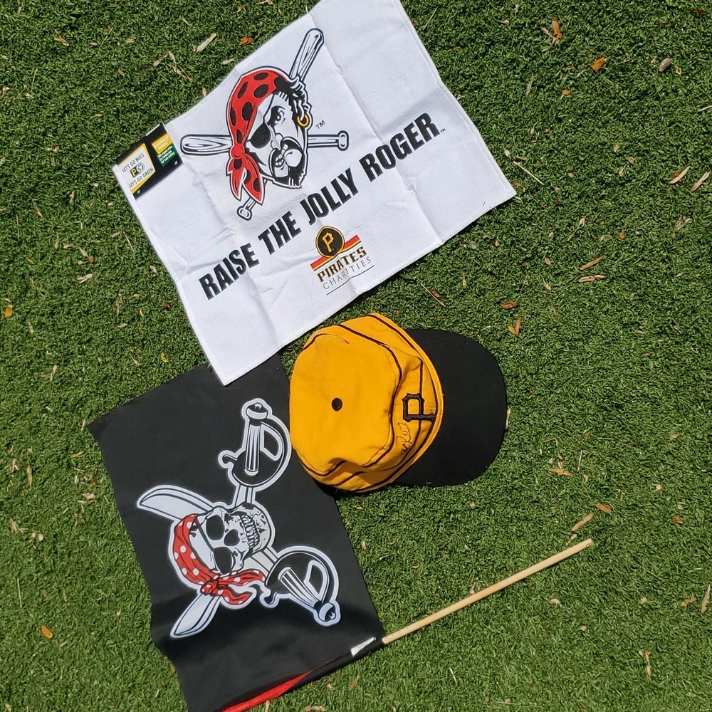 Signed Pittsburgh Pirates Snapback Pillbox Hat by Steve Pearce